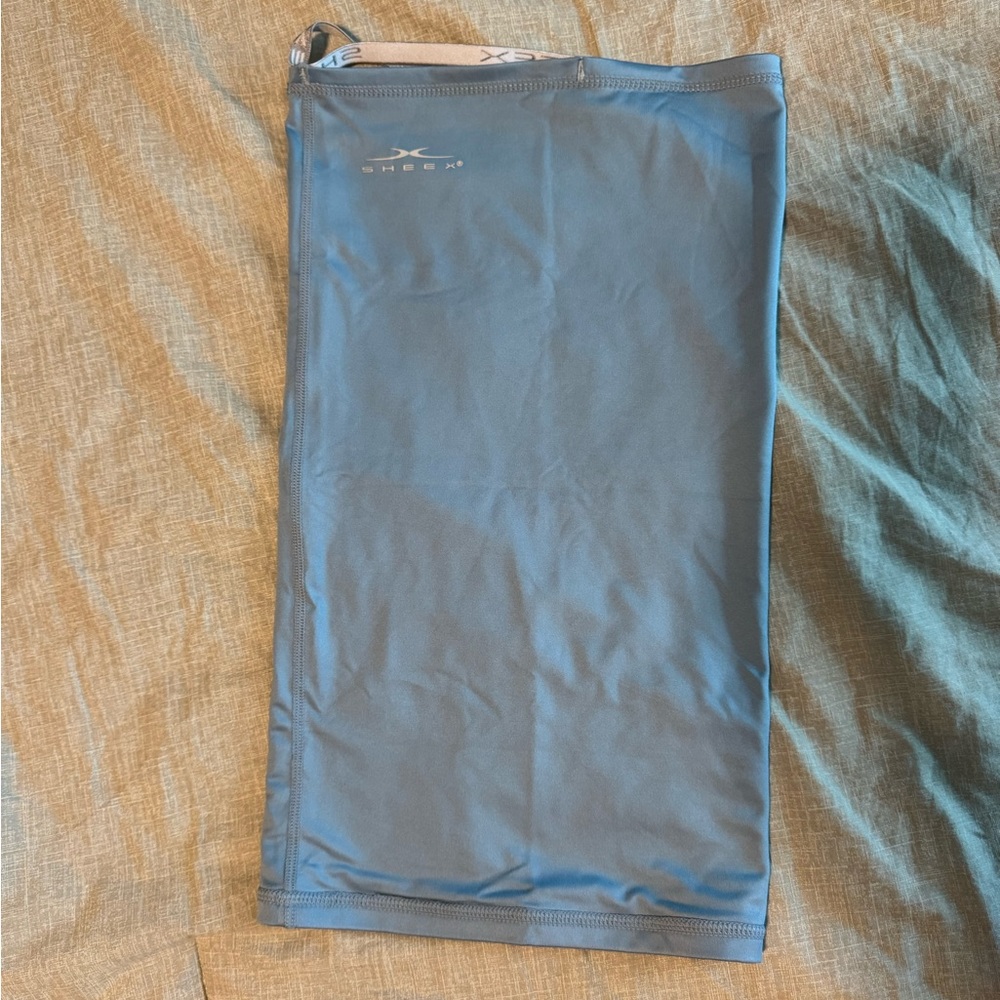 Microfiber gator.  Brand new by Sheetz.